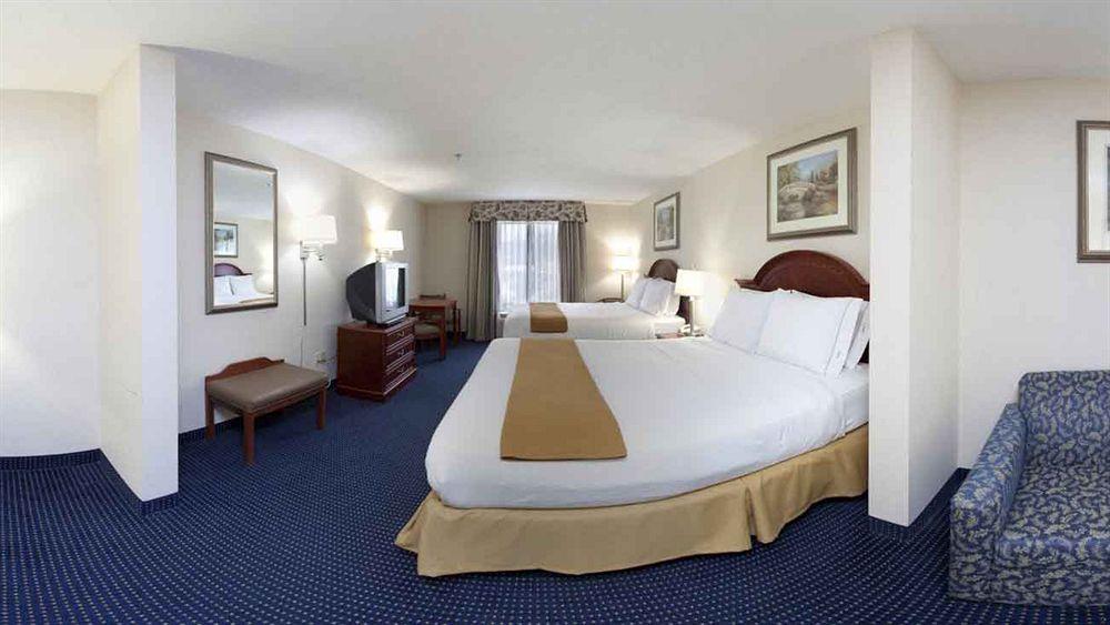 Holiday Inn Express Hotel & Suites Cleveland-Richfield By Ihg Brecksville Exterior foto