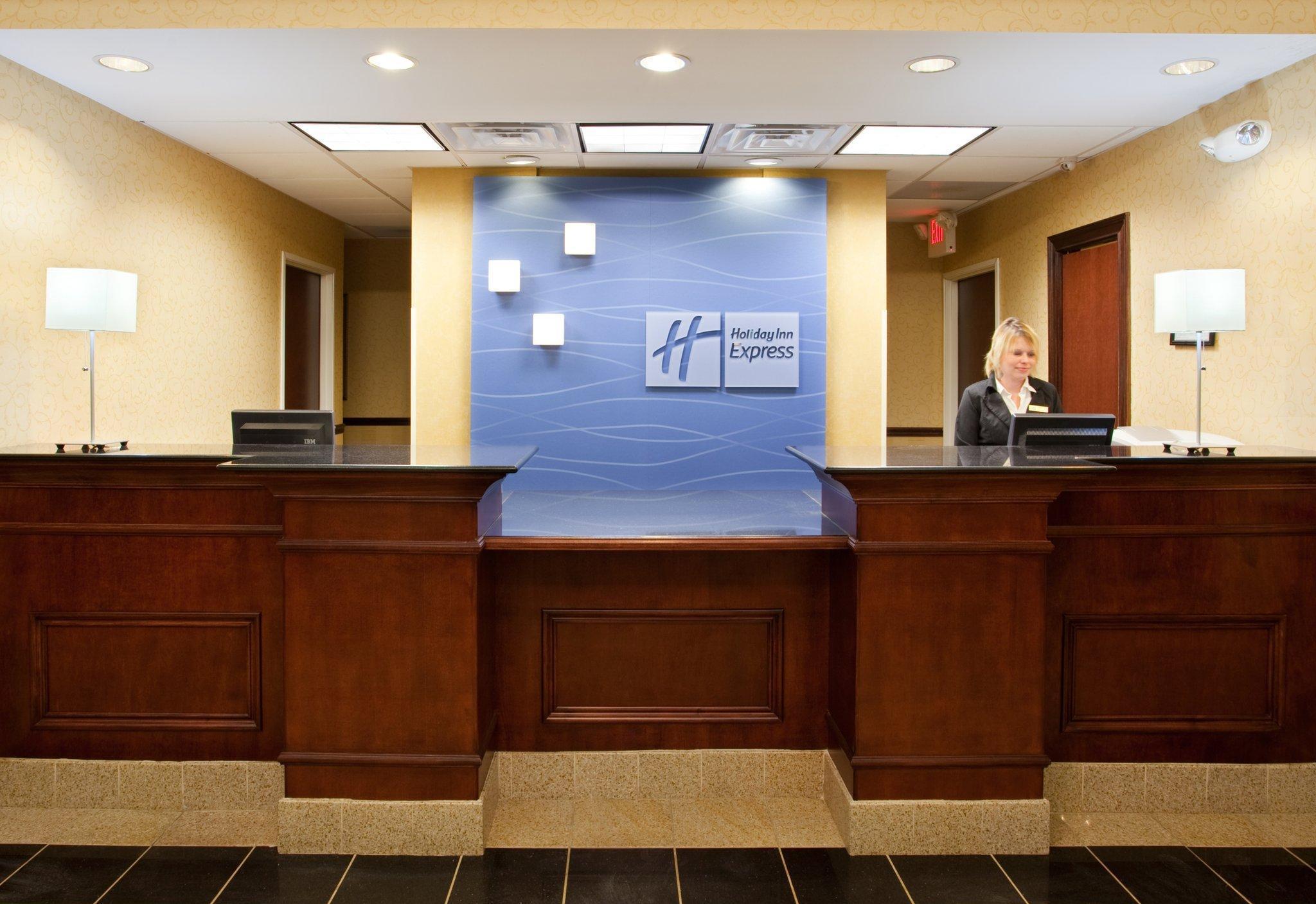 Holiday Inn Express Hotel & Suites Cleveland-Richfield By Ihg Brecksville Exterior foto