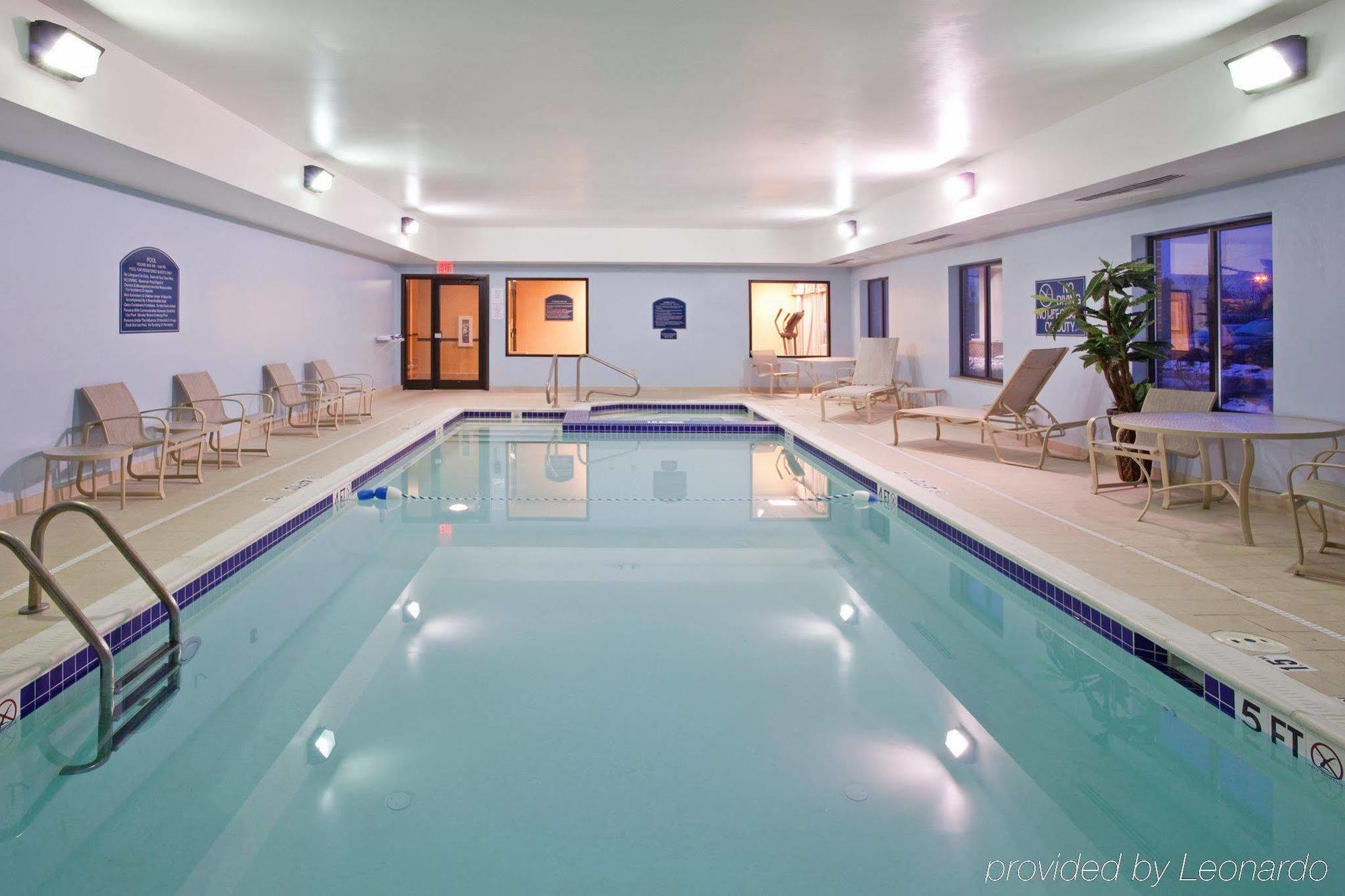 Holiday Inn Express Hotel & Suites Cleveland-Richfield By Ihg Brecksville Facilidades foto